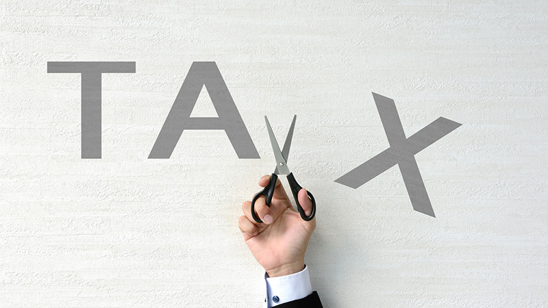 Tax-saving effect that changes depending on the structure